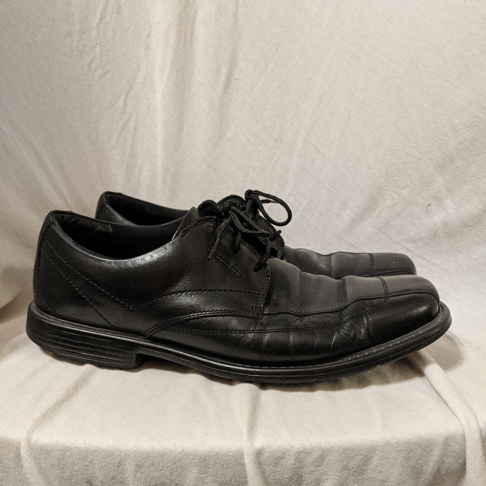 Clarks Men's Black Shoes 10.5 leather